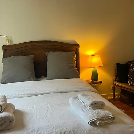 Bed and breakfast Bedroom In París